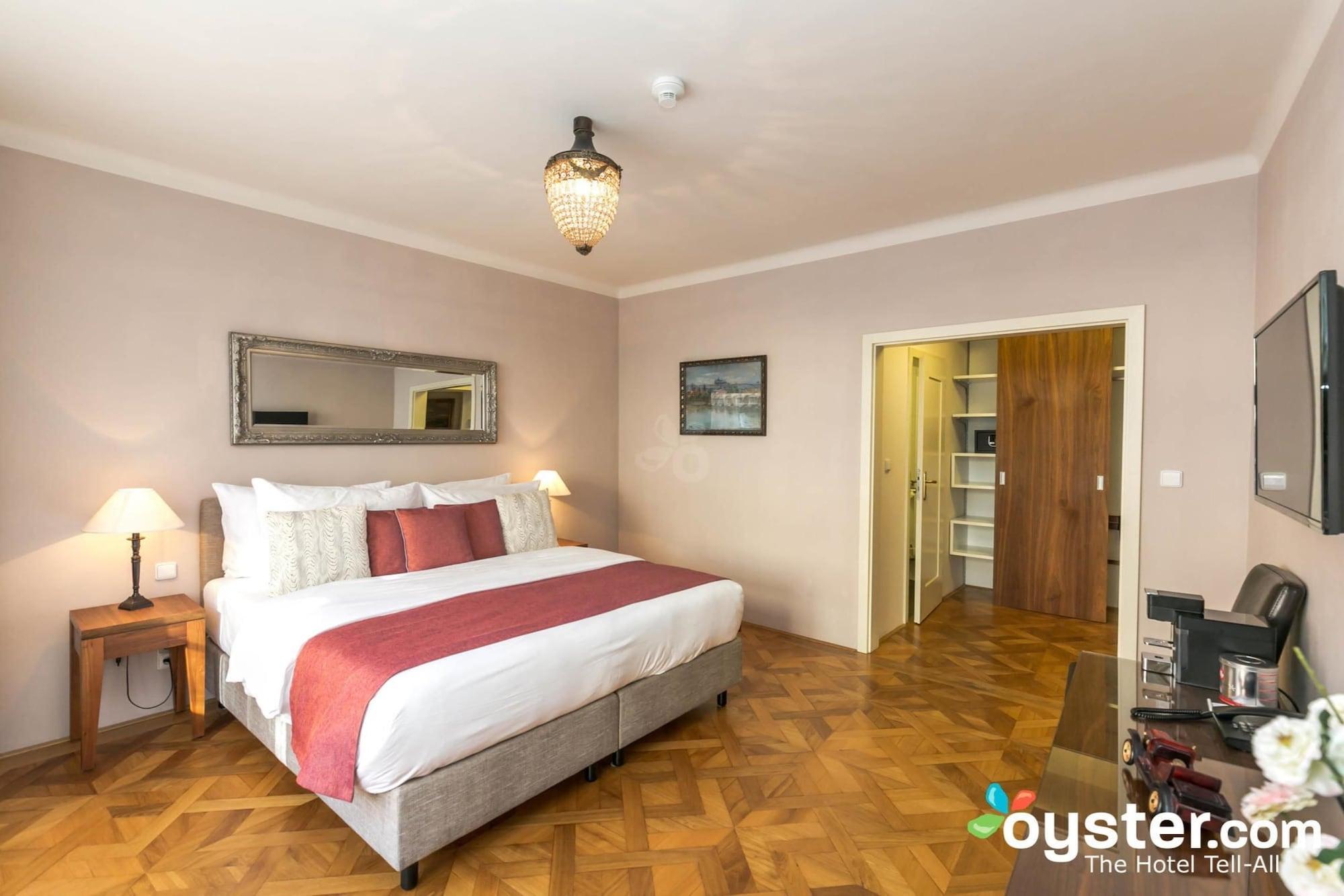 Hotel Golden Key Prague Castle Luaran gambar